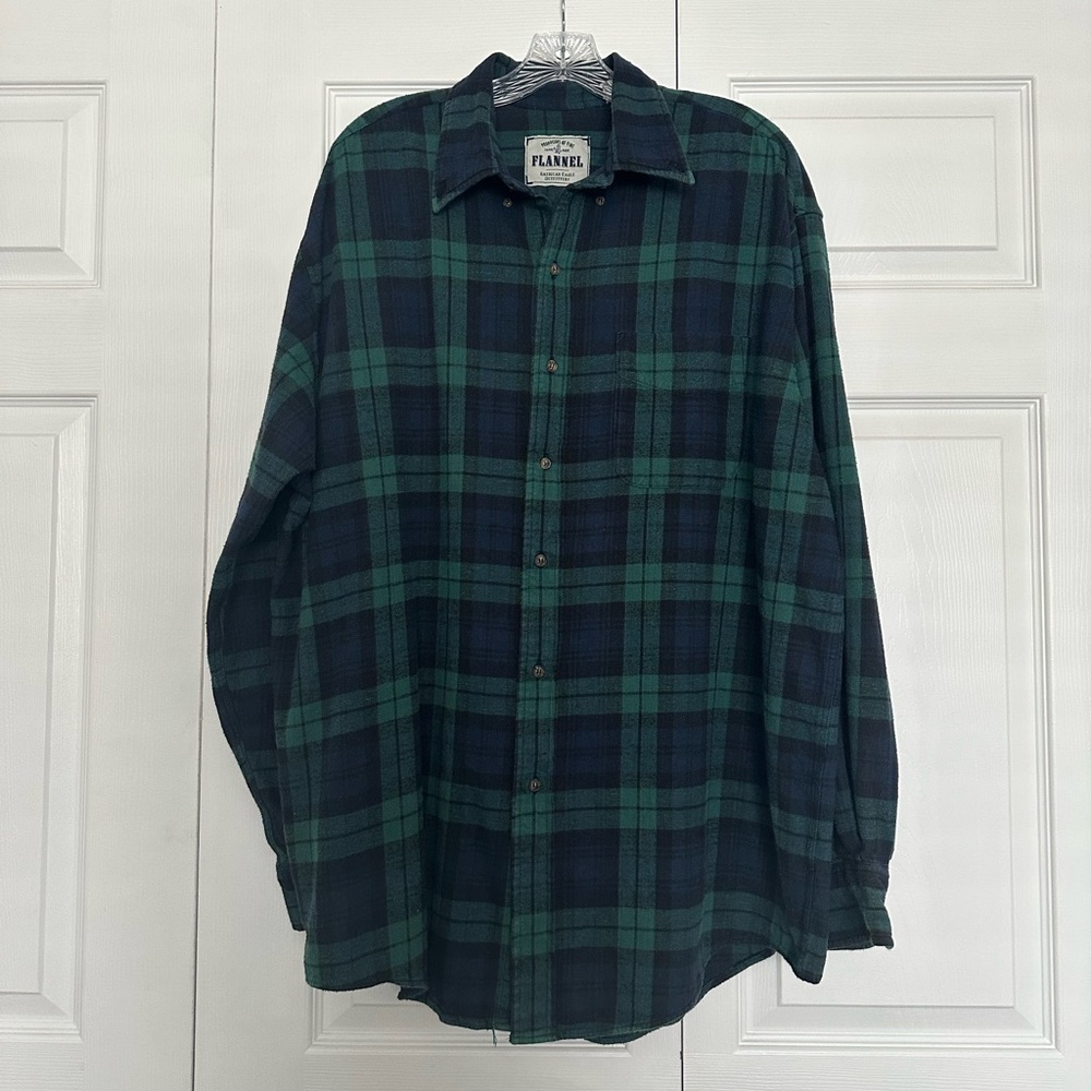 Almost Vintage Men’s American Eagle Navy and Green Heavy Plaid Shirt - Size XL